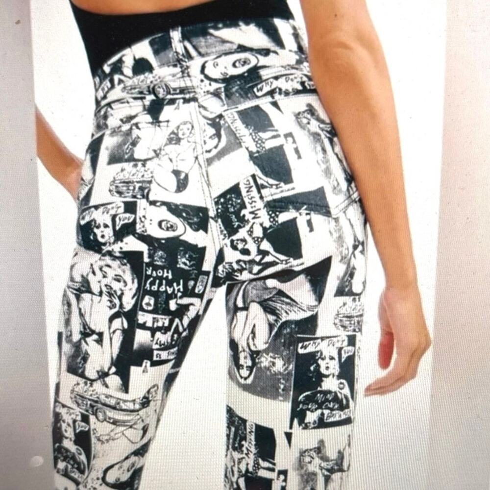 Reformation Monochrome Graphic Wide Leg Jeans - Picture 2 of 13